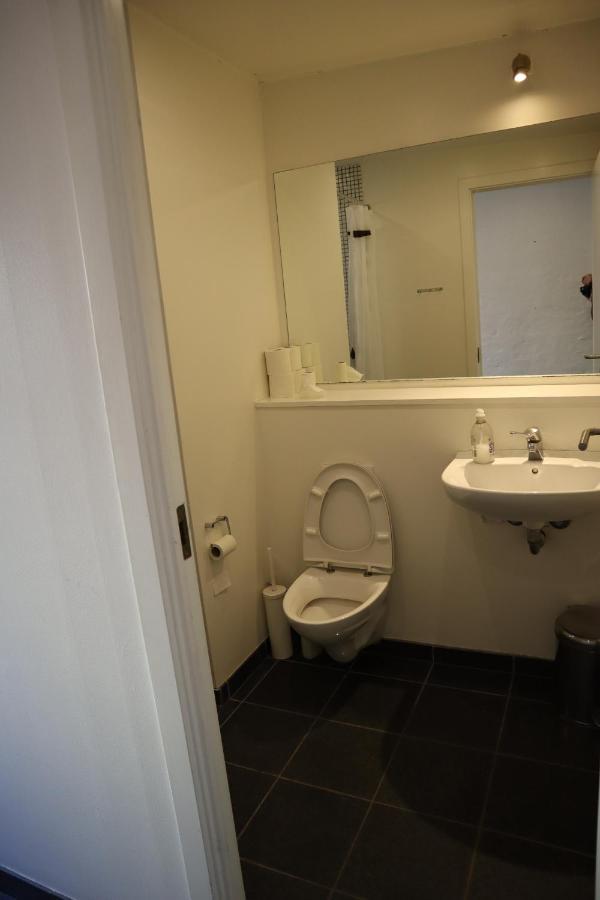 קופנהגן Rooms In Quiet Yellow Courtyard Apartment מראה חיצוני תמונה