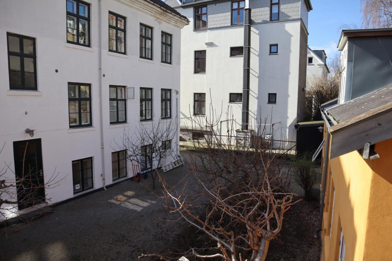 קופנהגן Rooms In Quiet Yellow Courtyard Apartment מראה חיצוני תמונה